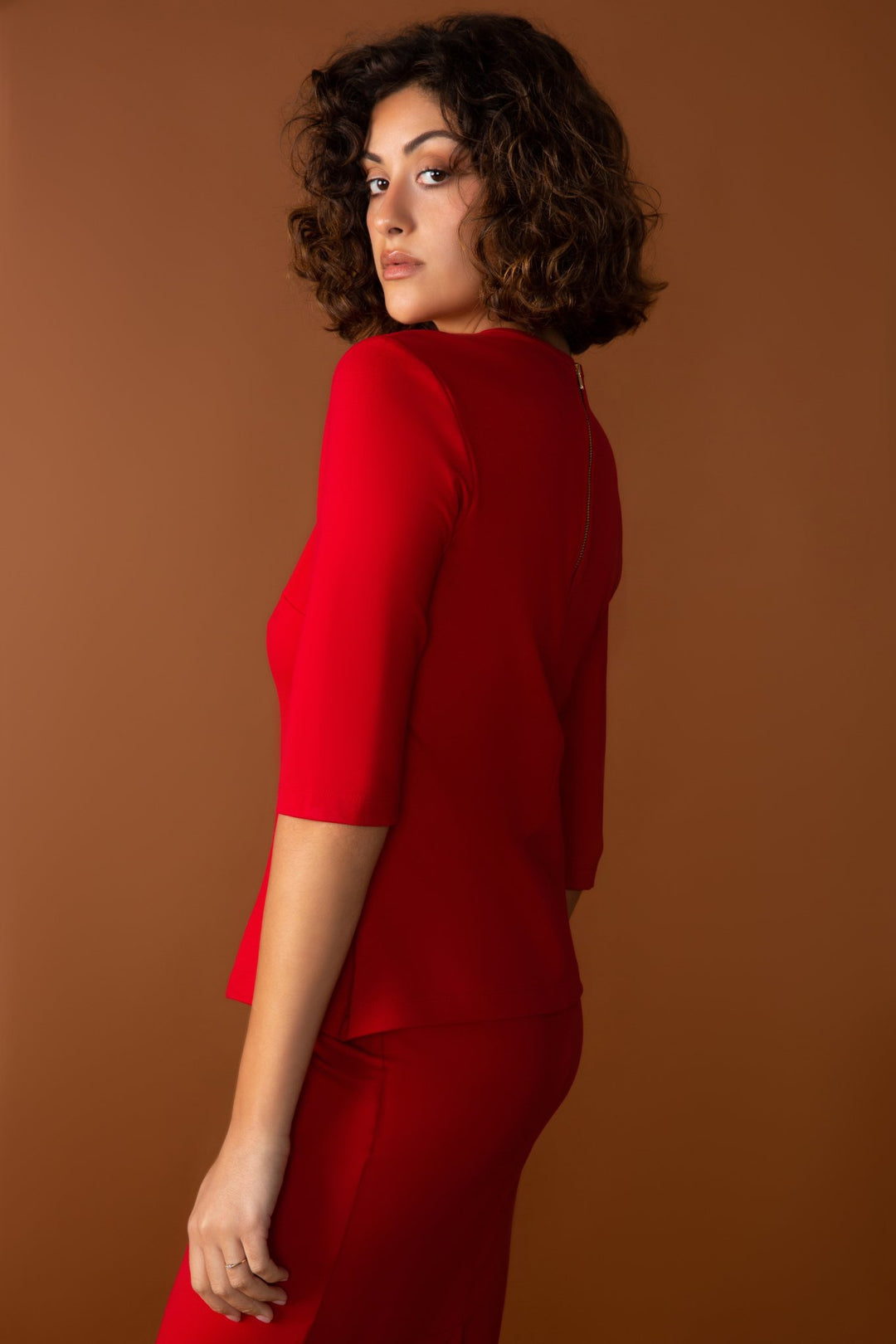 Veronica Ponte Half Sleeve Sleeve Top | Red - Chloe Kristyn